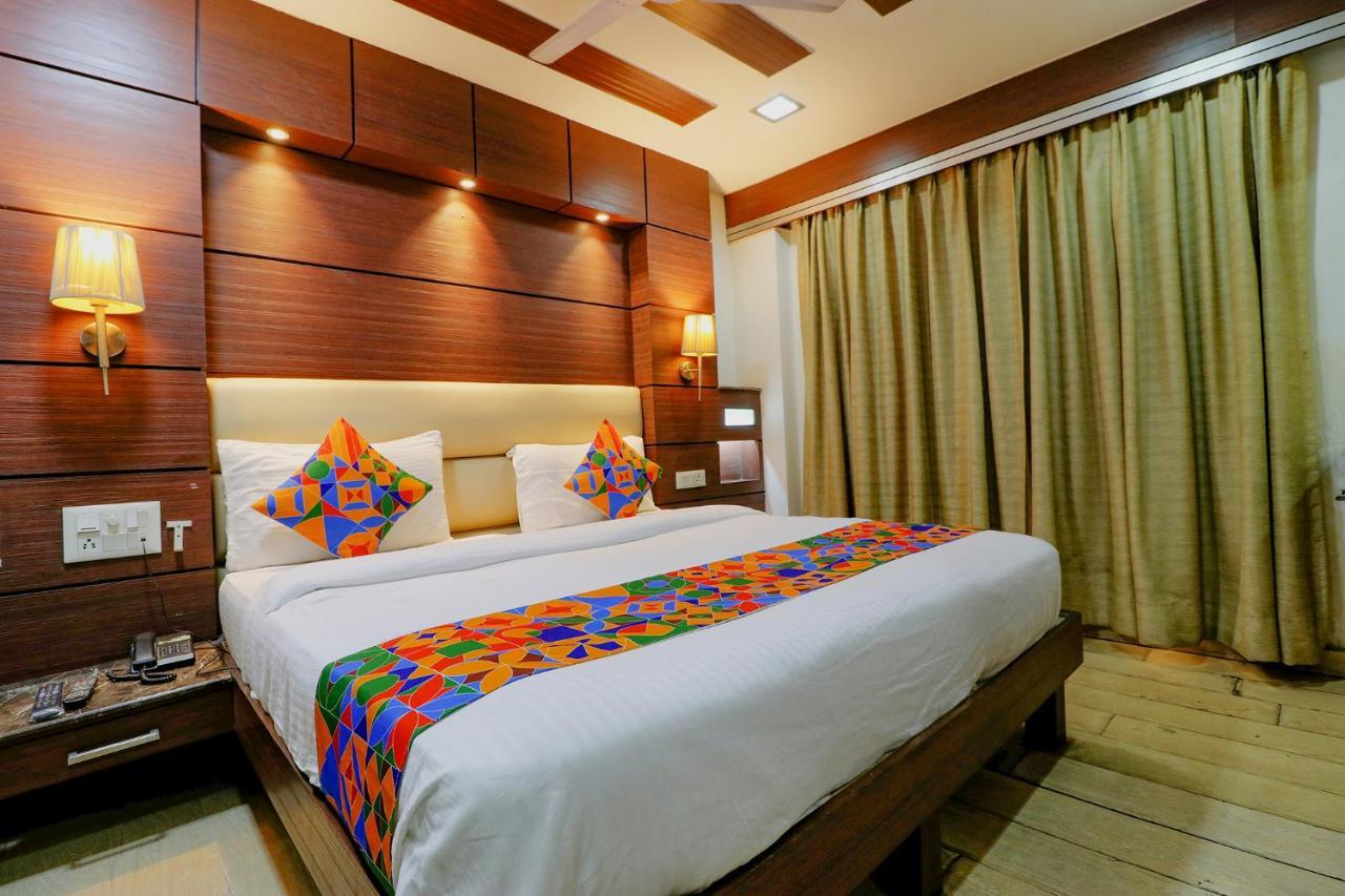 Fabhotel Admire Suites ニューデリー エクステリア 写真