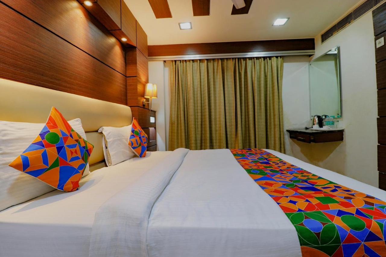 Fabhotel Admire Suites ニューデリー エクステリア 写真
