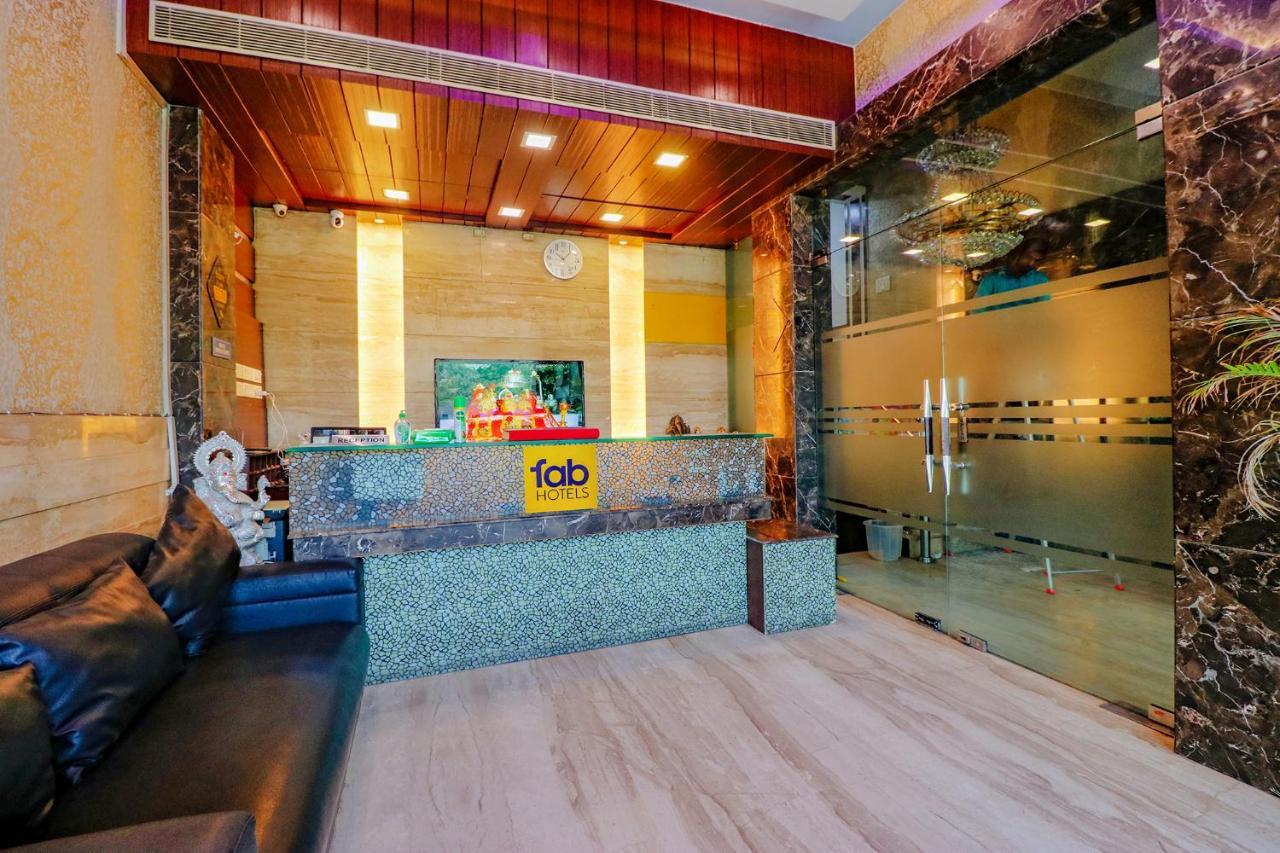 Fabhotel Admire Suites ニューデリー エクステリア 写真